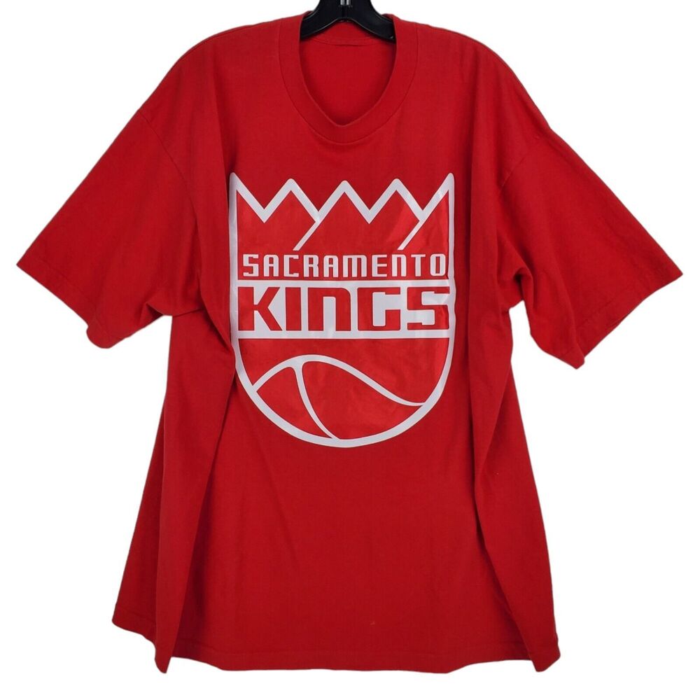 SACRAMENTO KINGS Shirt Adult 2XL Red White BIG LOGO Spell Out NBA Basketball